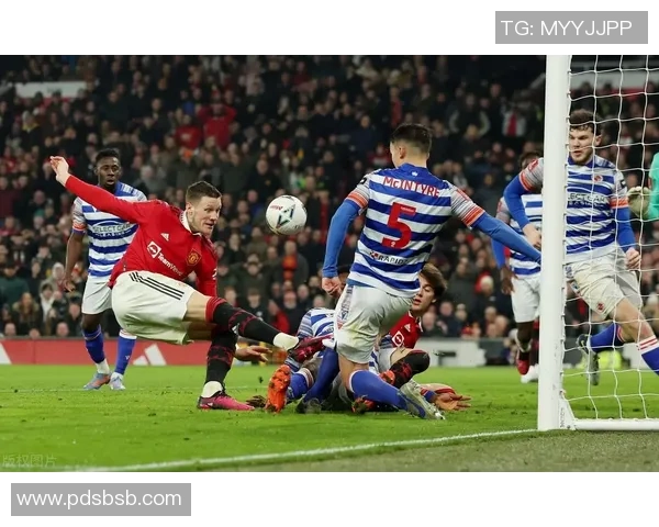 曼联与雷丁激情对决足球直播全程回顾与精彩瞬间分析