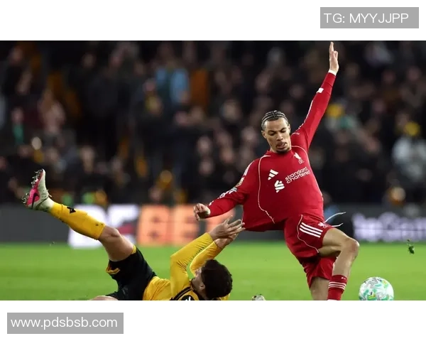 利物浦与曼联激战在即2月24日巅峰对决引发球迷热议 利物浦与曼联激战在即2月24日巅峰对决引发球迷热议