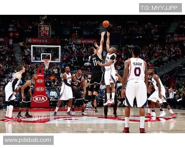 勇士与篮网激战正酣2月26日精彩对决回顾与分析 勇士与篮网激战正酣2月26日精彩对决回顾与分析