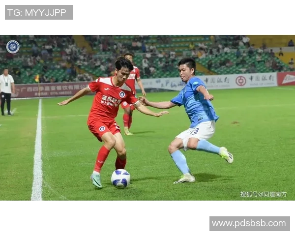 广州足球队技术争议引发热议球迷与专家观点碰撞分析MBA