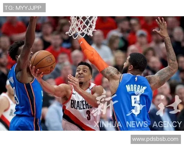 雷霆与猛龙精彩对决前场回放分析揭示比赛关键时刻与战术布局